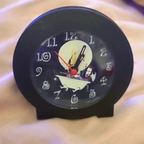 RARE Nightmare Before Xmas Alarm Clock - Picture 4 of 10